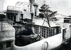霊南坂の家（1924）アントニン・レーモンドの自邸